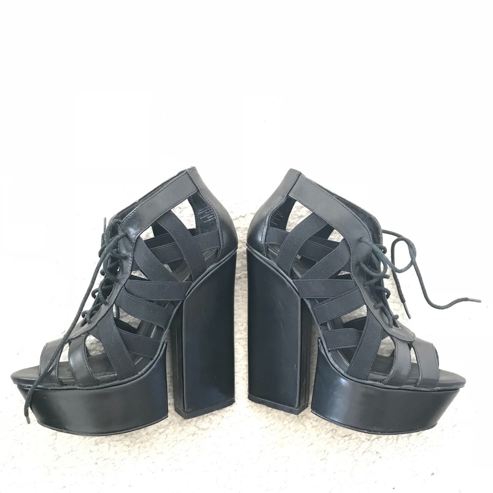 Shellys London-6” Platform leather shoes